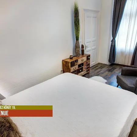 Little Americas Oktogon *