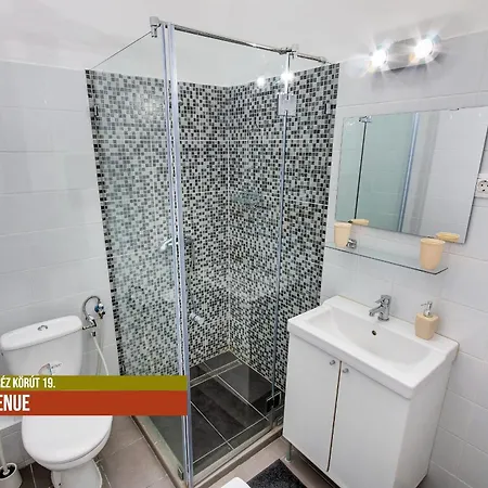 Little Americas Oktogon Appartement *