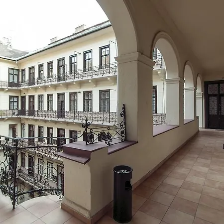 Apartament Little Americas Oktogon