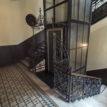 Little Americas Oktogon Budapeste