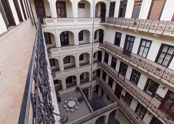 Little Americas Oktogon Apartament